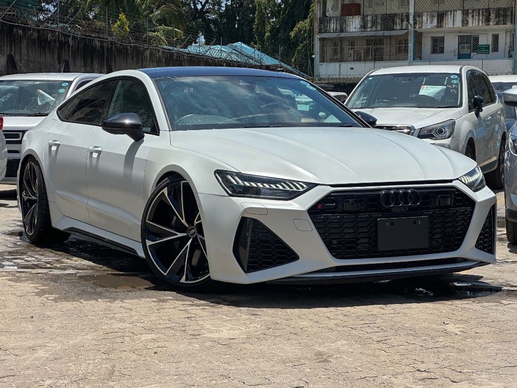 2022 AUDI RS7